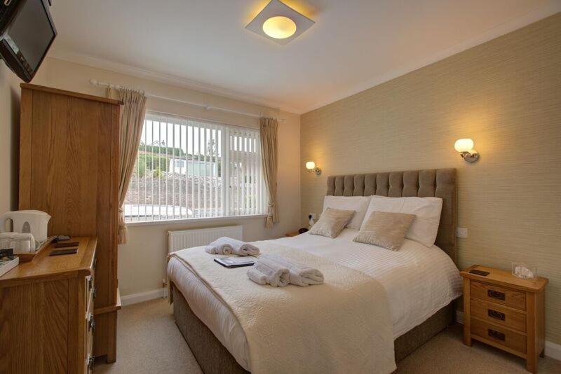Fair Winds Guest House Brixham Esterno foto