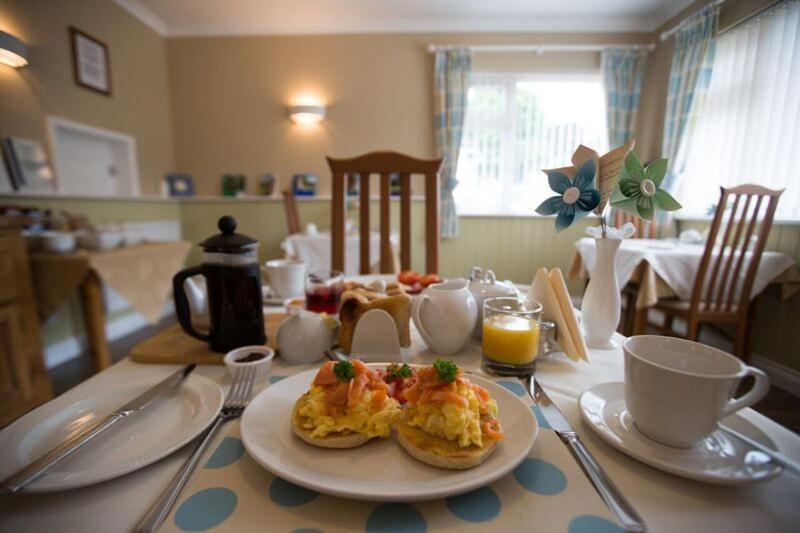 Fair Winds Guest House Brixham Esterno foto